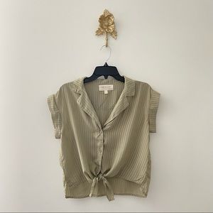 Cloth & Stone Tie Button Down Crop Top